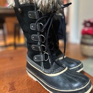 Sorel Black and Tan Winter Boots